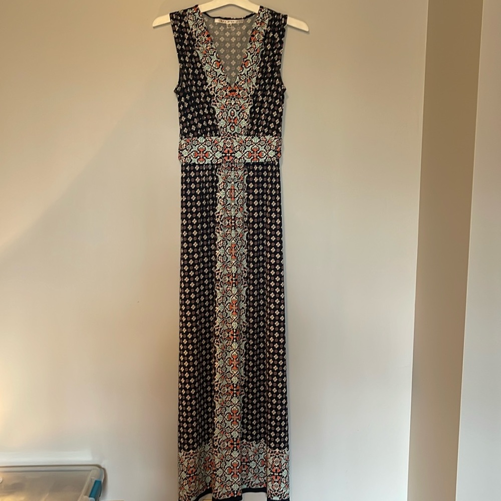 Maxi dress floral/geometric pattern